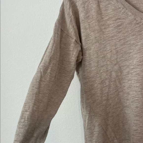 J. CREW Cream V Neck Cotton Pullover Sweater - Picture 3 of 4